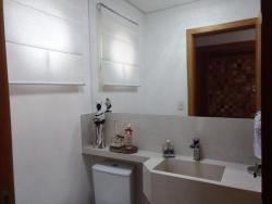 Casa para Venda em Santana de Parnaíba - 5