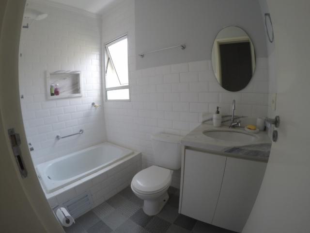 Casa para Venda em Santana de Parnaíba - 4